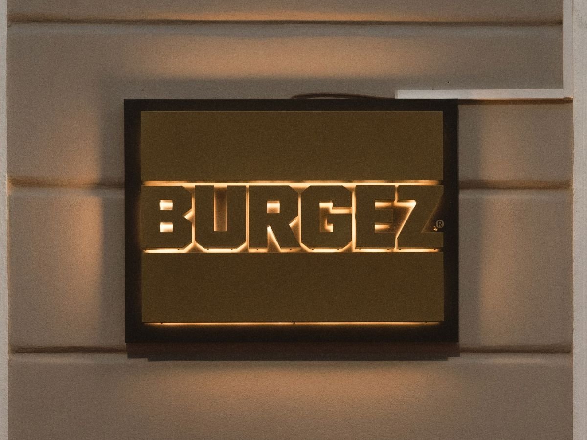 Il nuovo logo di Burgez
