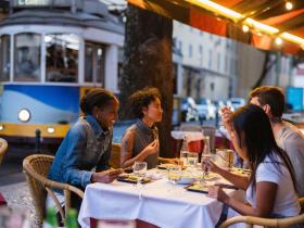 TheFork: in estate 16% di prenotazioni da stranieri, 86% via app