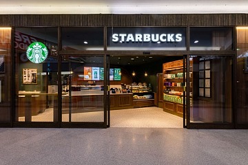 Il nuovo locale solo take away di Starbucks all'interno della Stazione di Venezia Santa Lucia