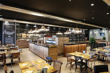 Uno degli otto punti vendita di Birra&Brace