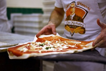 Antica Pizzeria Da Michele conta oggi oltre 75 punti vendita in Italia e all'estero