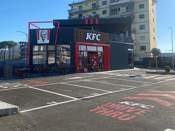Il locale KFC di Casoria, in Campania