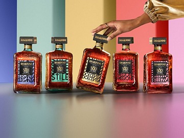 Le 5 bottiglie limited edition di Disaronno