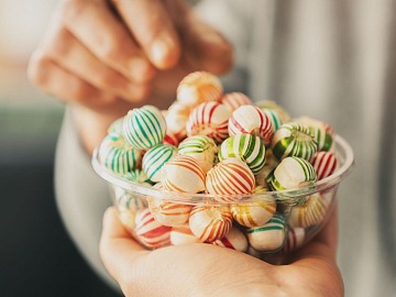 Secondo AstraRicerche per Unione Italiana Food il gusto delle caramelle preferito dagli italiani è quello agli agrumi