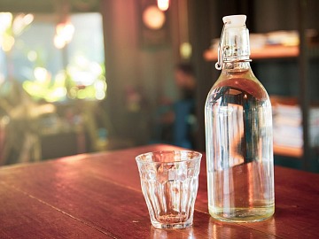Nel mese di luglio, sono state 272 le ispezioni dei Nas a livello nazionali sul trattamento dell'acqua in bar e ristoranti 