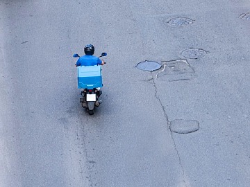 Sono circa 20mila i rider che lavorano per Deliveroo in Italia