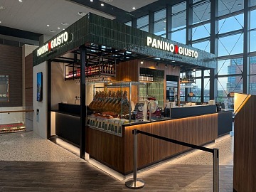 Lo store di Panino Giusto al Centro commerciale Adigeo di Verona