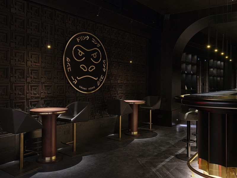La sala d'ingresso del Drink Kong in via Perfetti