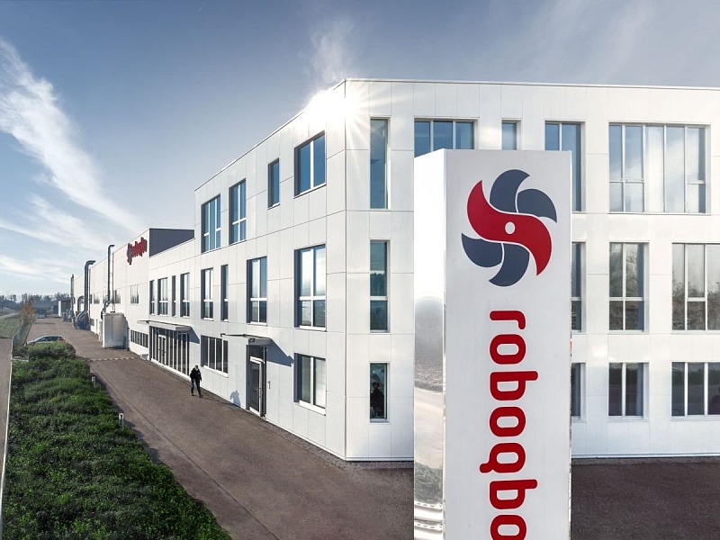Roboqbo è stata fondata nel 1978 a Bentivoglio e ora entra nel portfolio foodservice equipment di Unox