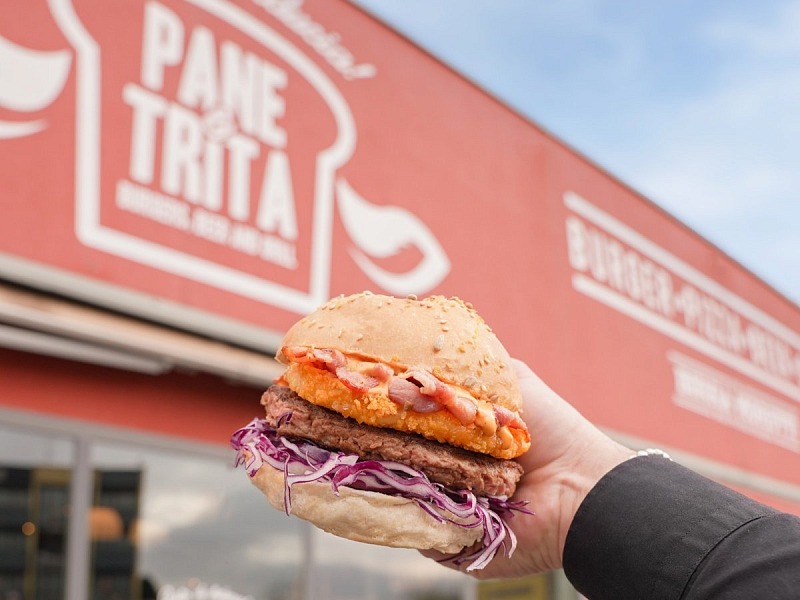 Pane&Trita ha aperto per la prima volta a Seregno, nel cuore della Brianza, nel 2015