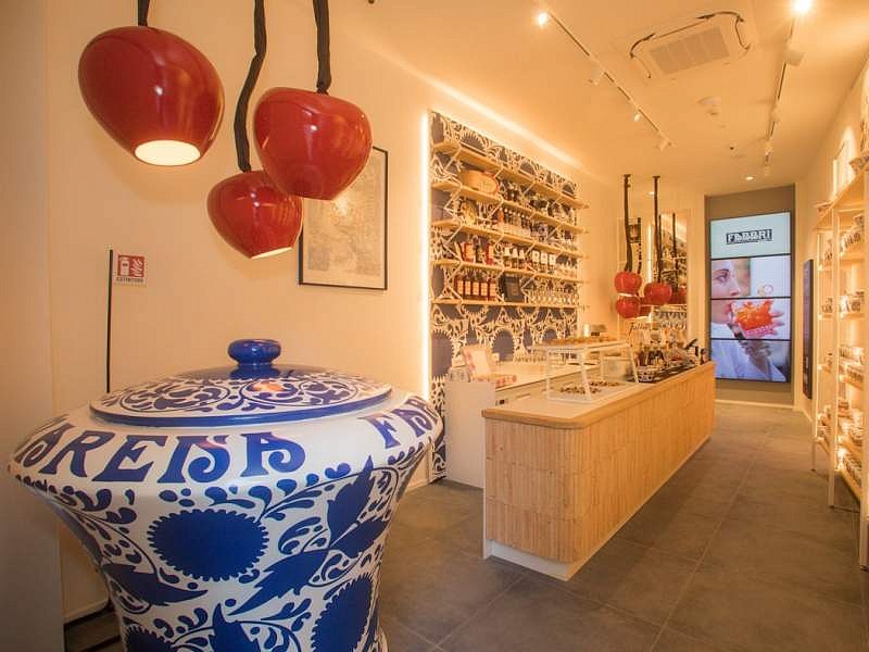 L'interno del primo flagship store Fabbri 1905 di Bologna