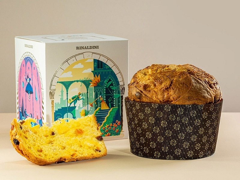 Il panettone classico realizzato da Rinaldini Pastry per il Natale 2025
