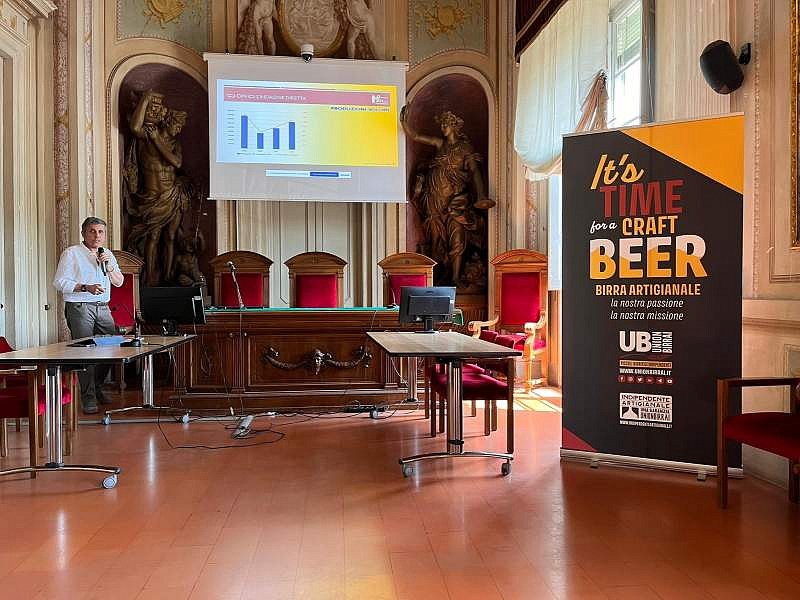 Uno scatto dalla presentazione del report Unionbirrai dal titolo "Birra artigianale, filiera e mercati"