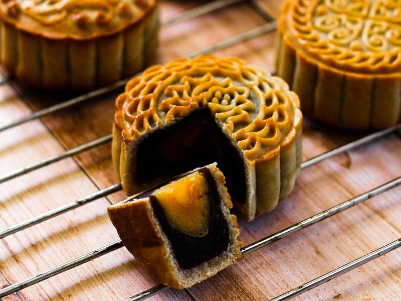 Una moon cake di origine cinese, uno degli 8 dolci esotici che secondo SumUp stanno conquistando i palati italiani