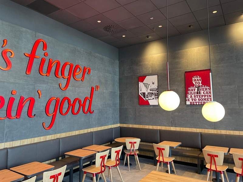 L'interno del nuovo KFC di Vicenza al Centro commerciale Palladio