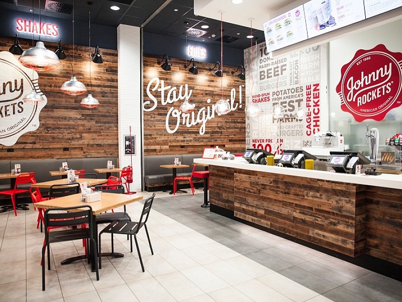 Johnny Rockets apre il più grande ristorante della rete al Fiordaliso