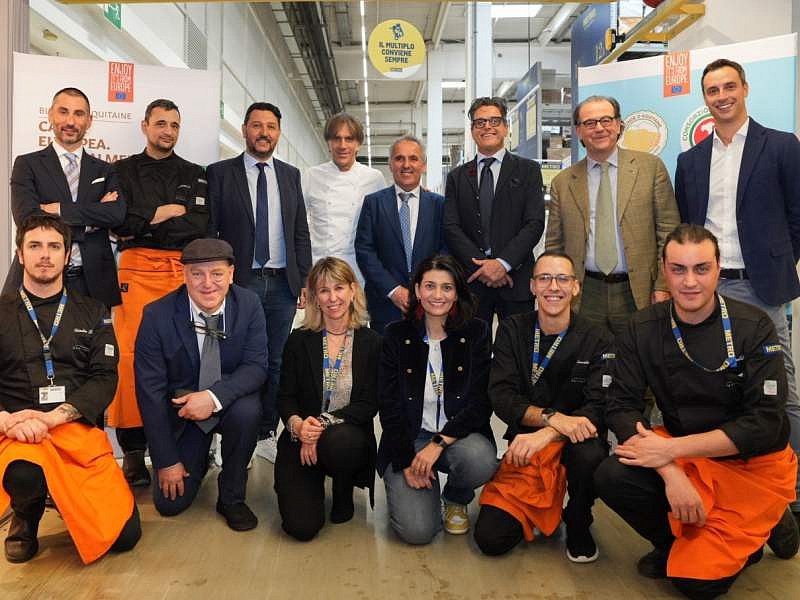 L'eccellenze della Blonde d'Aquitaine sugli scaffali di Metro Italia I protagonisti dell'evento di promozione della carne Blonde d'Aquitaine tenuto alla Metro Academy di San Donato (MI)