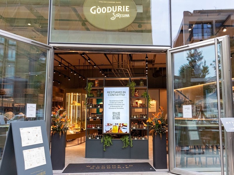 Gòodurie Soresina, a Milano il primo cheese bar di Latteria Soresina L'ingresso di Gòodurie Soresina in via Toqueville 10 a Milano